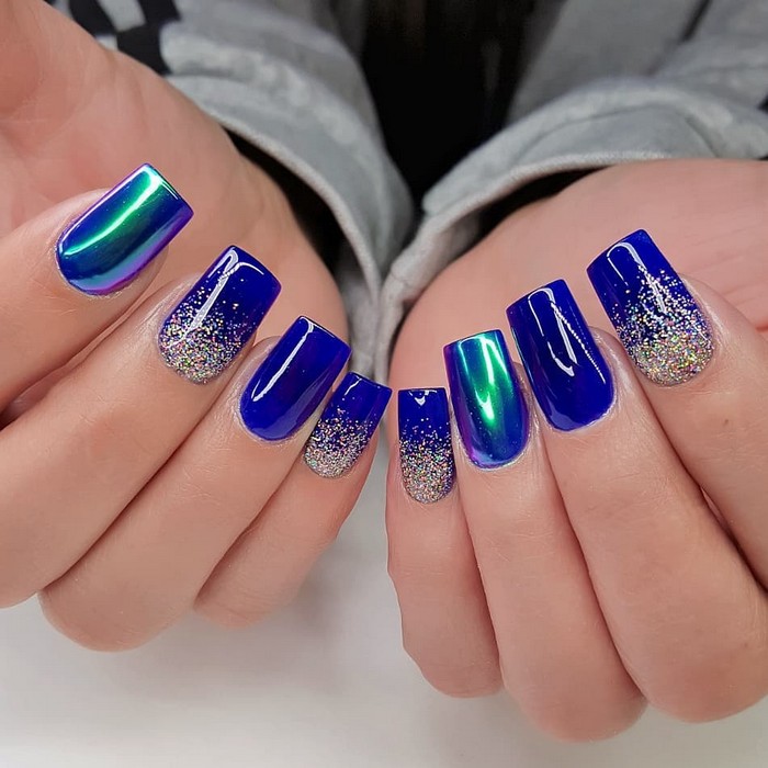Vibrant Short Nails With Ombre And Gradient Effects