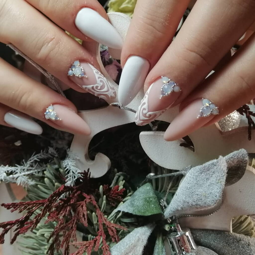 Bride Nails for wedding design