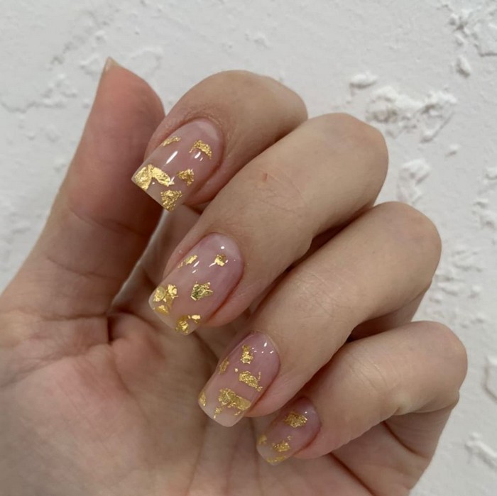 Minimalist Nails for Effortless Style