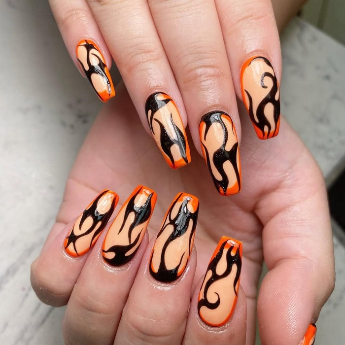 Sparkling Glamorous Nail Art Inspirations