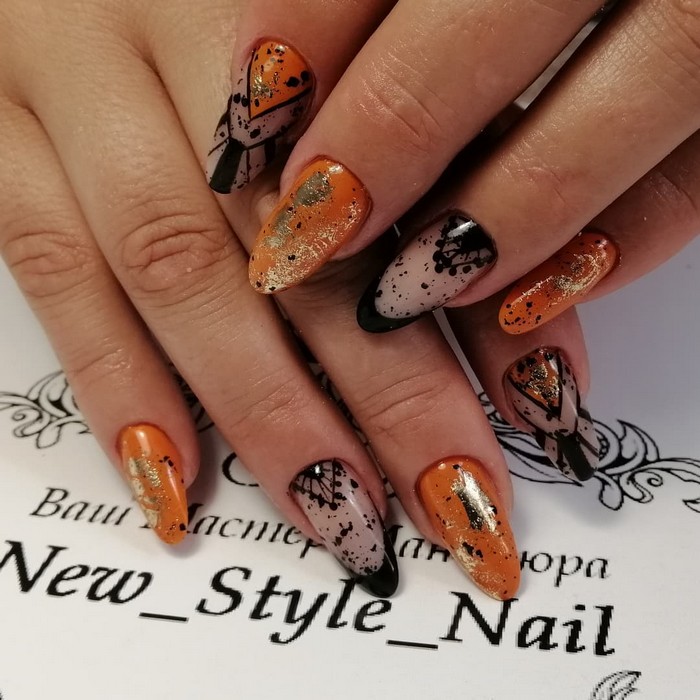 Shine Bright With Glossy Neutral Nails This Season