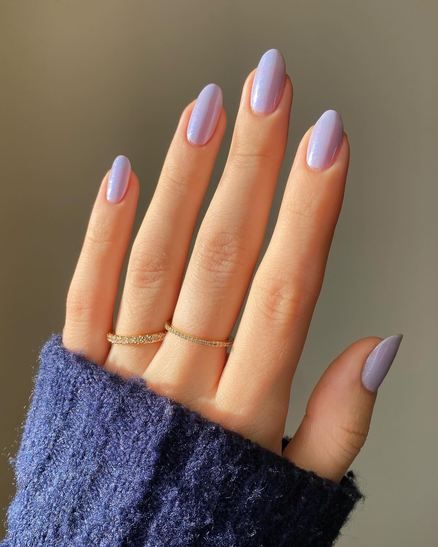 Trendy Short Nails in Periwinkle
