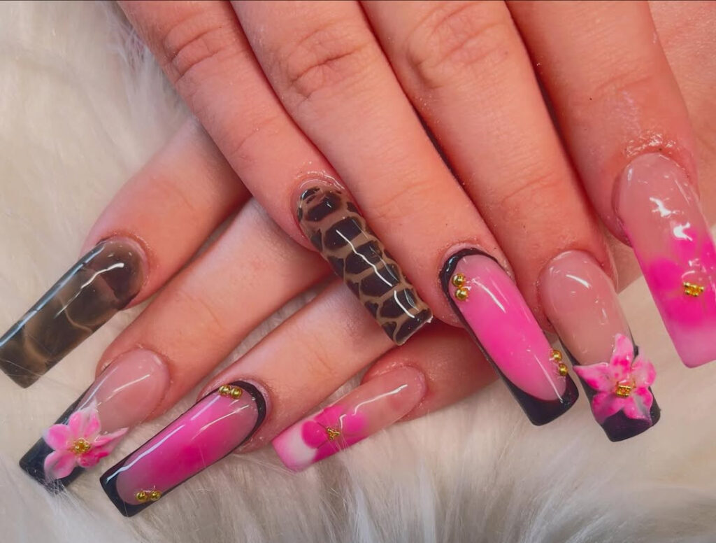 Ultra Nails Shimmering gems sparkle